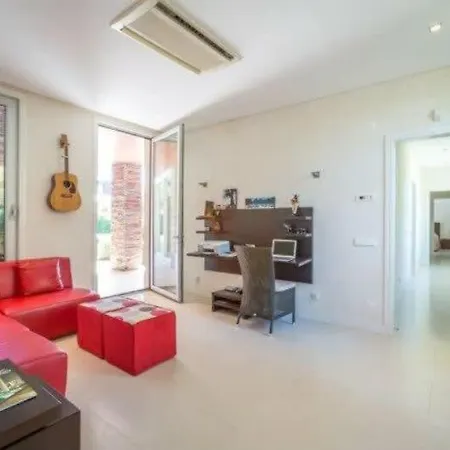 Atlantic Pearl - Luxury Located In Villa *