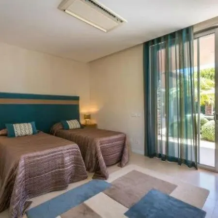 Atlantic Pearl - Luxury Located In Holiday home